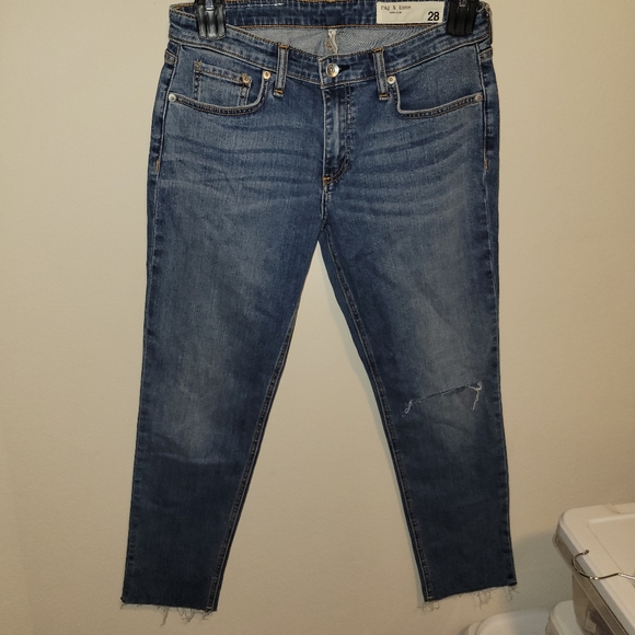 RAG AND BONE medium wash boyfriend  distressed boyfriend jeans size 6 and size 8 - Picture 6 of 15